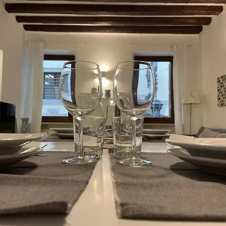 Piazza San Giacomo Luxury 公寓 乌迪内